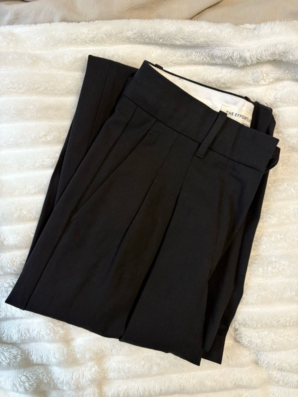 Aritzia Black The Effortless Pant Day Twill, Size 0 - Picture 13 of 16